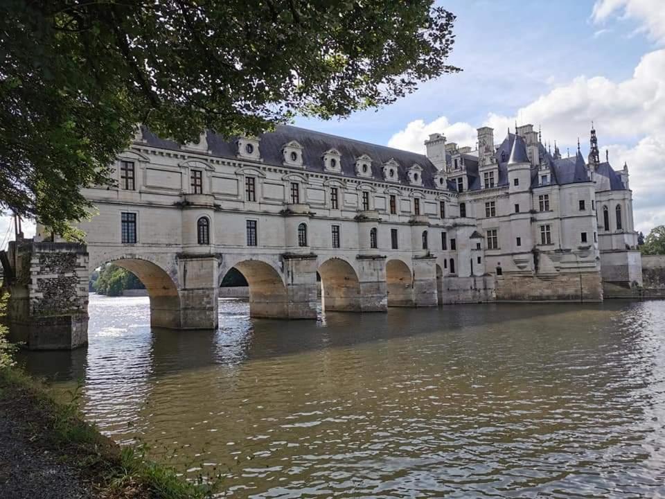Gite Pause Au Jardin Saint-Branchs Exterior photo